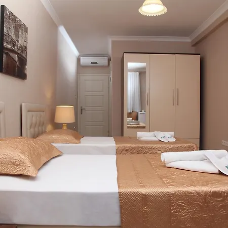 Hotel Moon Resi̇dence